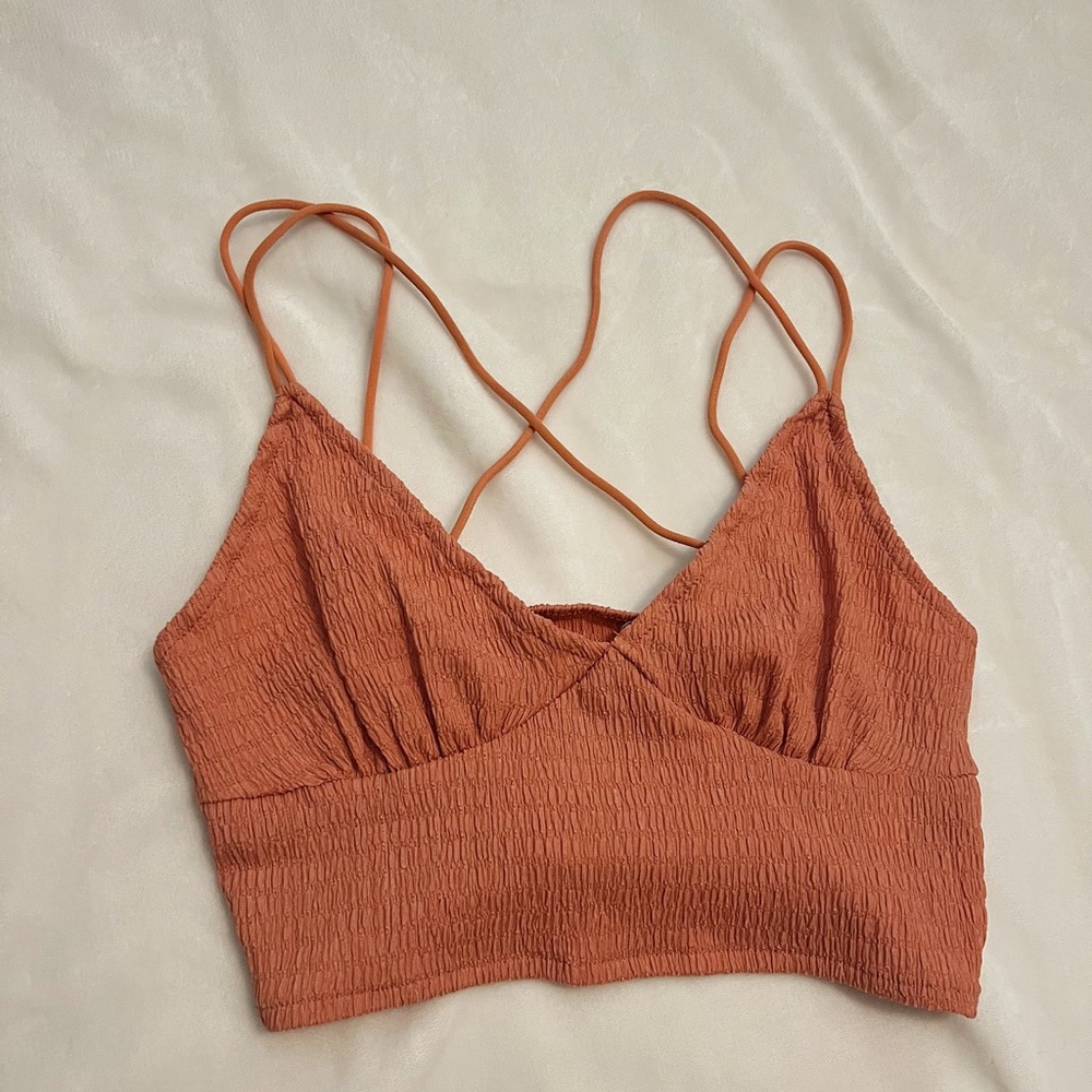 Shein cropped tank top that’s super lightweight and perfect for summer.